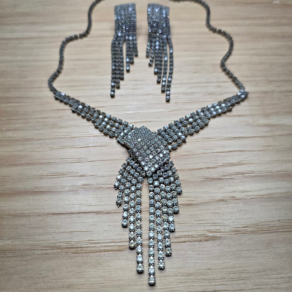 Vintage Silver Tone Rhinestone Fringe Necklace Drop Earring Post Jewelry Set